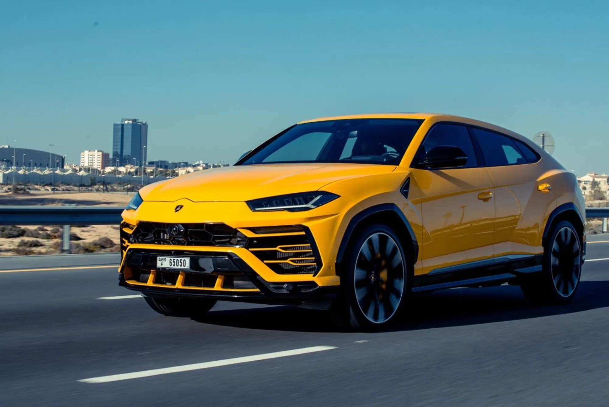 Rent Urus in Dubai: A Focused Guide for Luxury SUV Drivers